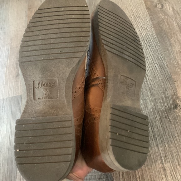 GH Bass mens classic brown leather size 9 Dress shoes oxfords with shoe trees - Picture 7 of 7